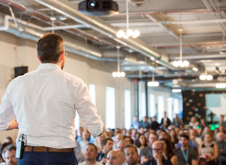 boss-speaking-on-stage